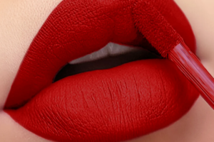red lipstick